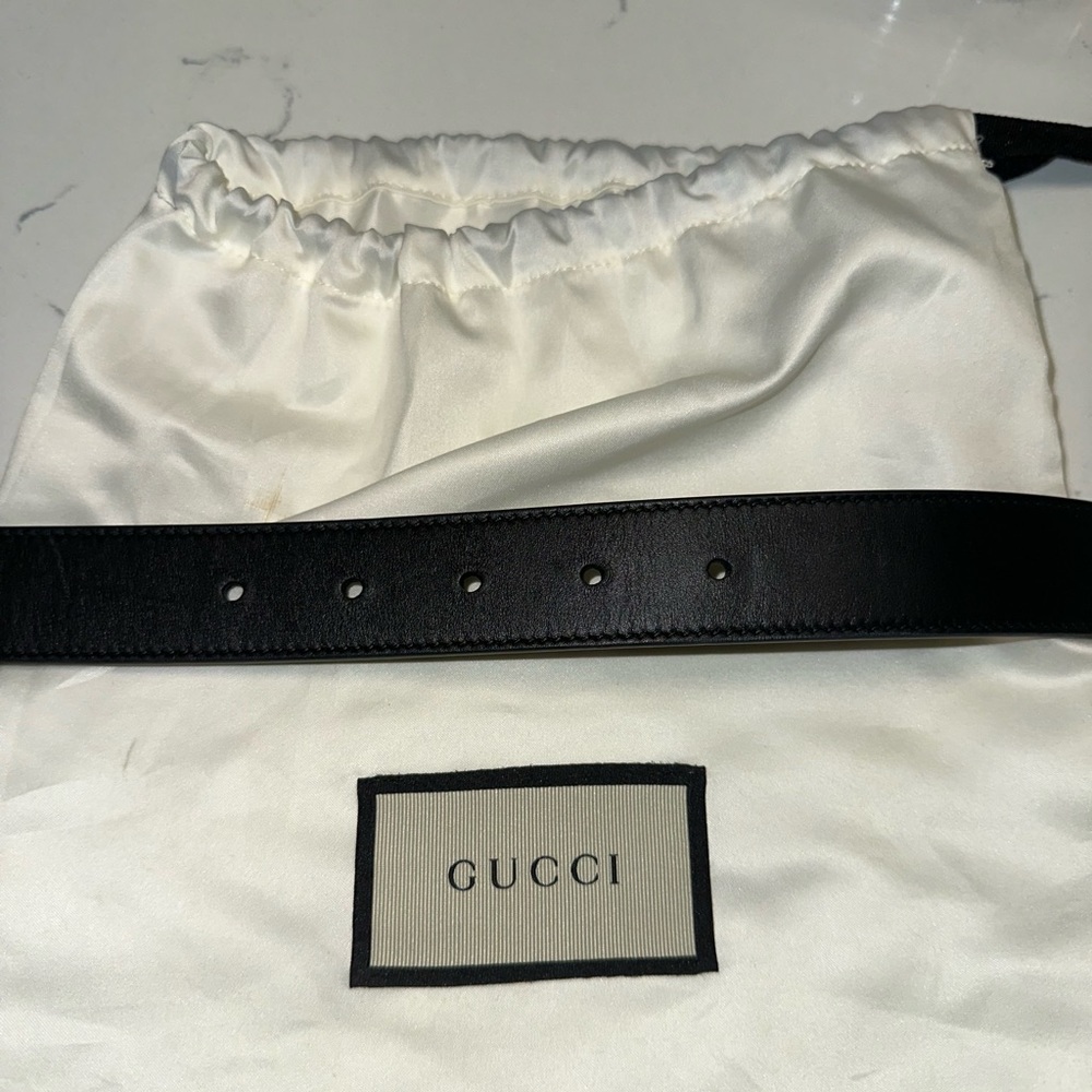Gucci Black Belt with Gold Buckle - Picture 3 of 4